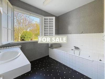 Detached House with Large Garden