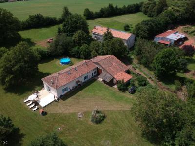Beautiful Country House with Independent Annexe