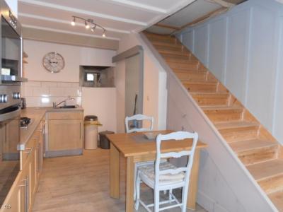 SLD02614 - Under Offer with Cle France