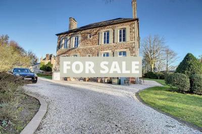 Manor House with Lovely Garden Close to the Coast