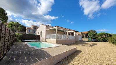 Villa With Swimming Pool In A Peaceful Neighbourhood