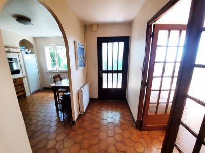 Pretty Villa Divided Into 2 Apartments With Terrace, Garage and Pool