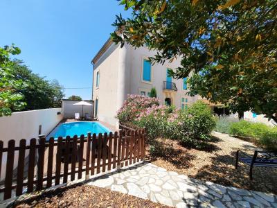 Unique Bourgeoise House With Pool