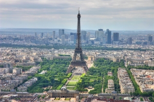 Paris Apartment in 16th Arrondissement