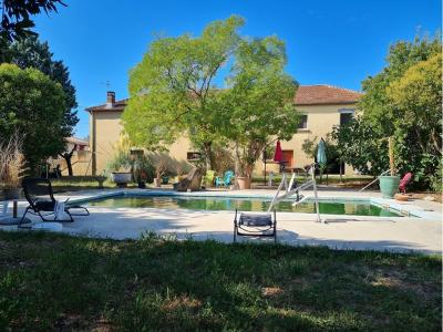 Detached Country House with Swimming Pool