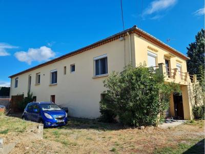 Detached Country House with Swimming Pool