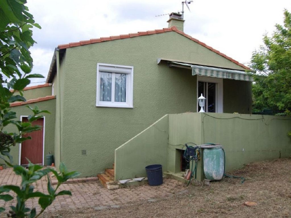 Main Photo of a 2 bedroom  Villa for sale