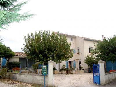 Detached Country House with Swimming Pool