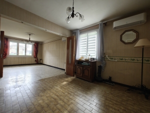 Detached House with Landscaped Garden