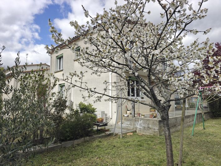Detached House with Landscaped Garden