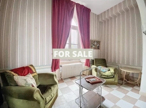 Manor House Style Property with Garden