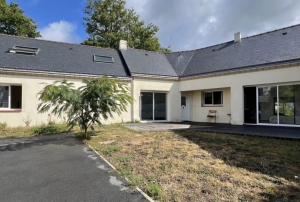 Single Storey Detached House with Office