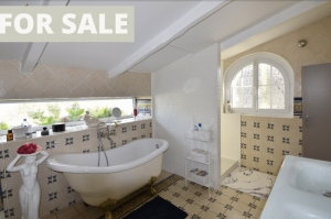 Beautiful Renovated Villa with Garden