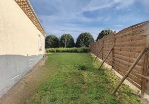Contemporary Detached House with Garden