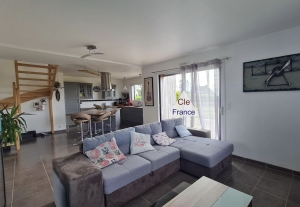 Detached Coastal House with Garden and Sea View