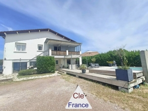 Detached Country House with Outbuilding Workshop