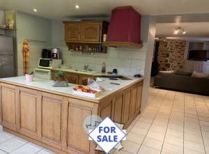 Lovely Village House, Ideal Holiday Home