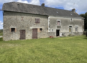 Detached Country House with Outbuilding