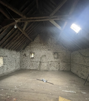 Detached Country House with Outbuilding