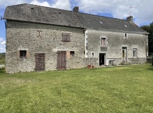 Detached Country House with Outbuilding