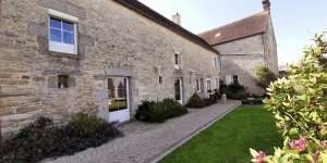 Detached House with Landscaped Garden