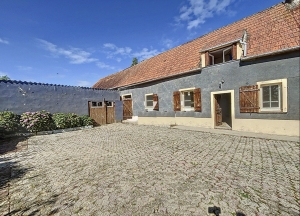Lovely House in Glorious Coastal Setting