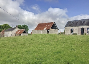 Detached Country House with Outbuilding
