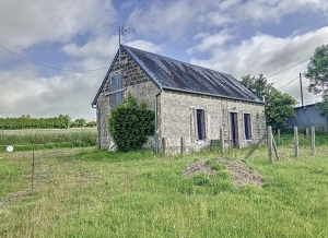 Detached Country House with Outbuilding