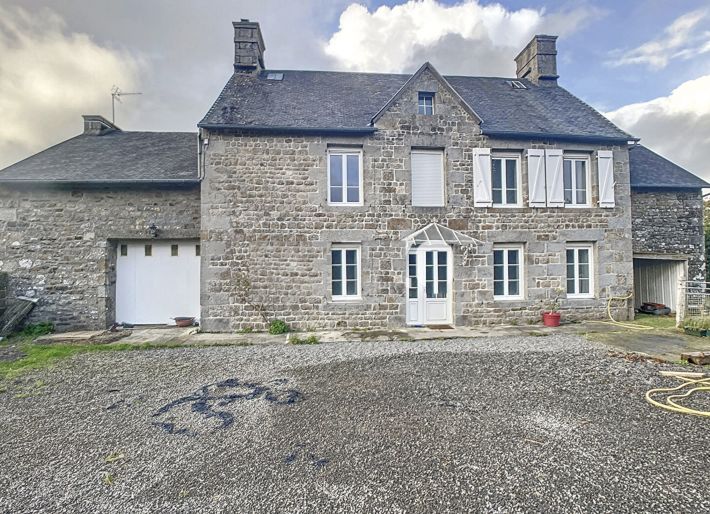 Main Photo of a 3 bedroom  House for sale