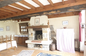 Traditional House with Garden in the Countryside