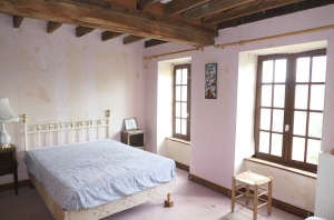 Traditional House with Garden in the Countryside