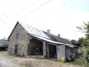 Countryside Longere with Outbuilding