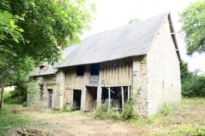 SLD02644 - Under Offer with Cle France