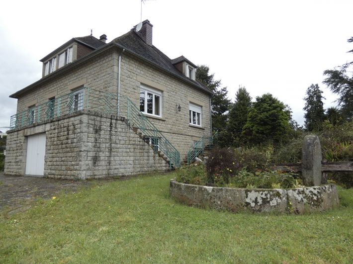 Main Photo of a 5 bedroom  Country House for sale