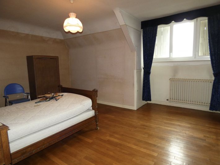 Main Photo