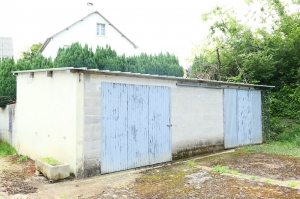 Detached Country House with Outbuilding