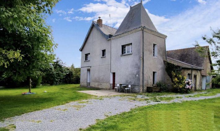 Chateau Style Detached House with Guest Gite