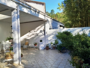 Large Family Villa with Garden in Great Location