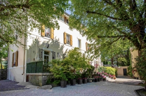 Main House And 4 Guest Gites with Pool
