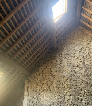 Detached House in Rural Hamlet Location