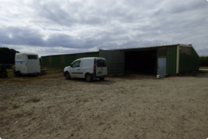 Equestrian Facilities with Stables Over Eight Hectares