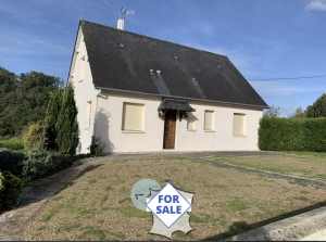 Detached House with Basement and Garden