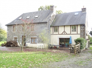 Detached House with Landscaped Garden