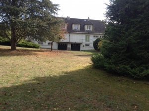 Detached House with Landscaped Garden