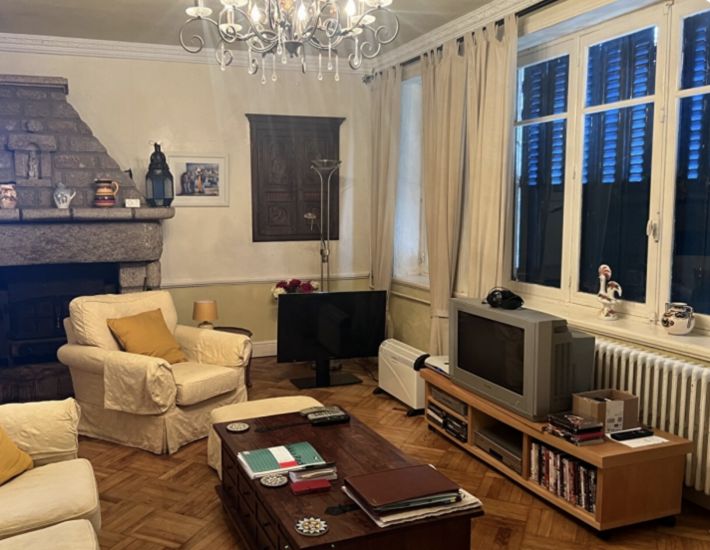 Rural Detached House with Garden