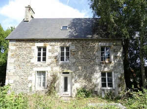 Detached Country House with Outbuildings