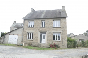 Detached House with Garden