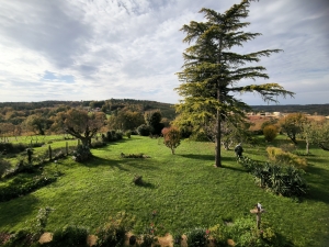 Detached House with Barn, Private Garden and Open View