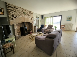 Farmhouse with Outbuildings and 20 Hectares of Land