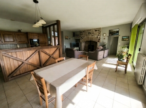 Farmhouse with Outbuildings and 20 Hectares of Land